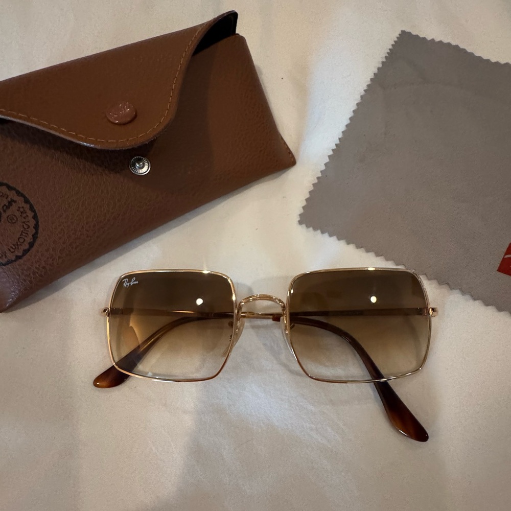Ray-Ban Brown Sunglasses with Case and Cloth - Picture 2 of 2